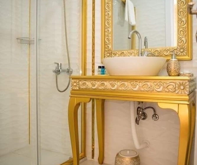 豪华房间, Otantik Shumen