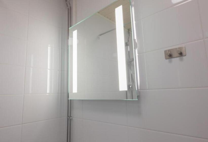 غرفة ديلوكس, Vanha Postitalo