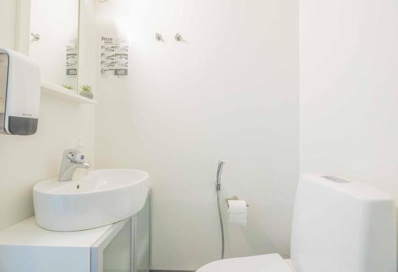 إستديو عائلى, Vanha Postitalo