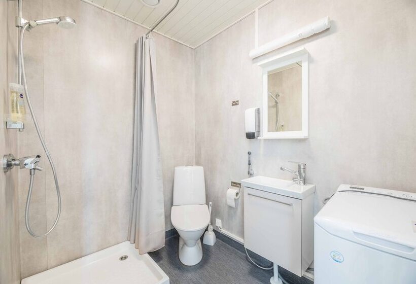 غرفة عائلية, Vanha Postitalo