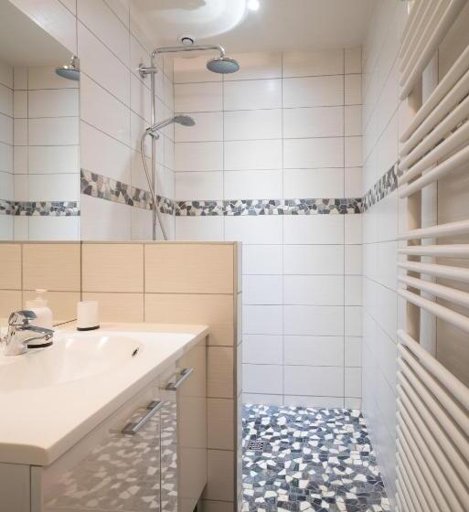 패밀리 스튜디오, Le Mont Besset