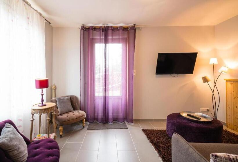 패밀리 스튜디오, Le Mont Besset