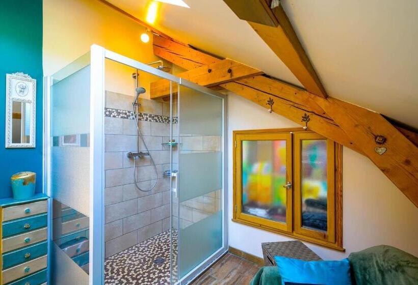 디럭스 스튜디오, Le Mont Besset