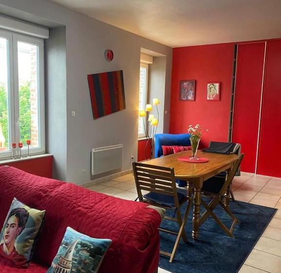 스탠다드 스튜디오 (테라스구비), Le Mont Besset