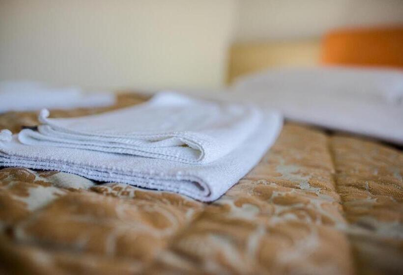 اتاق استاندارد, Pervan