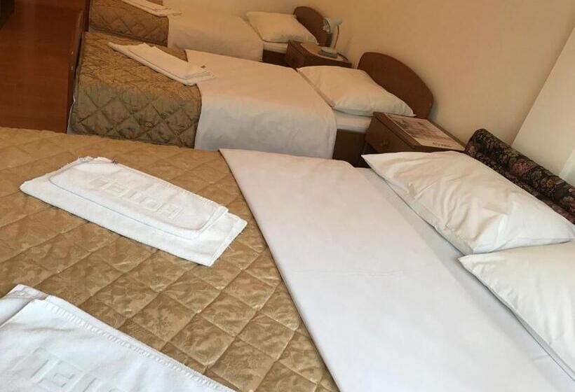 اتاق استاندارد چهار تخته, Pervan