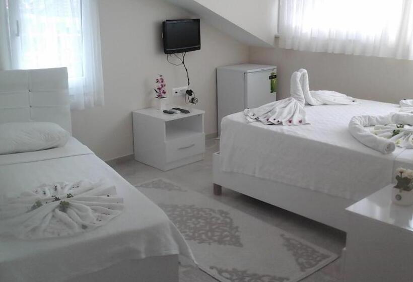 اتاق راحتی سه تخته, Vira Hotel Dalyan