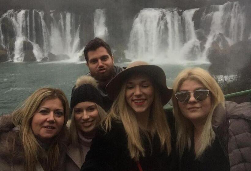 اتاق خانوادگی, Guesthouse Aurora