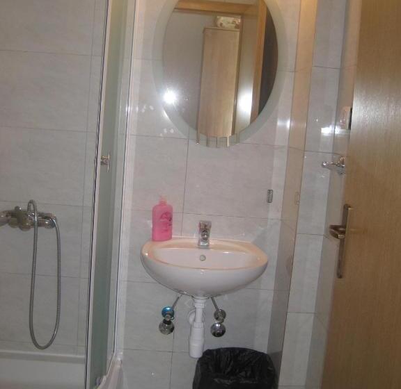 اتاق استاندارد, Rooms Ivan Popić