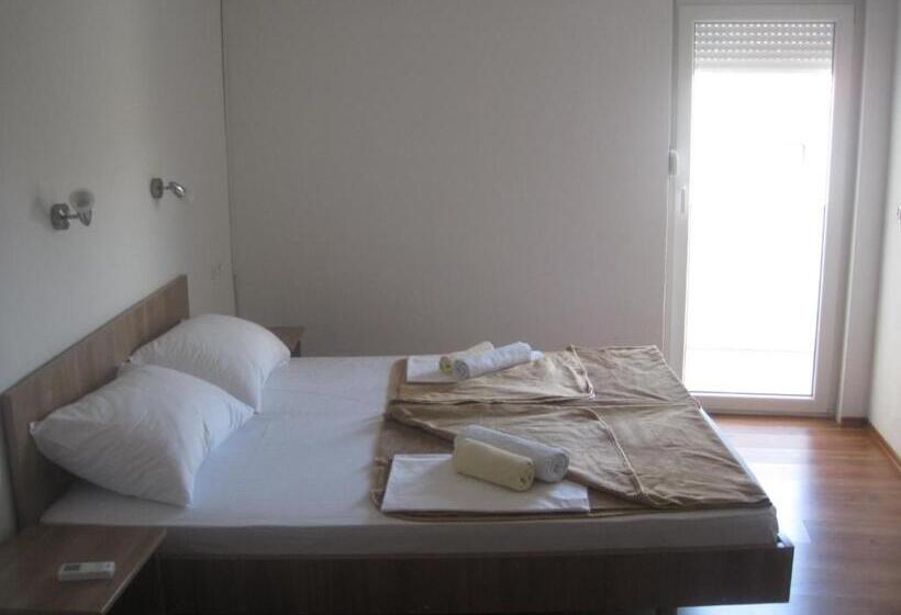 اتاق استاندارد با بالکن, Rooms Ivan Popić