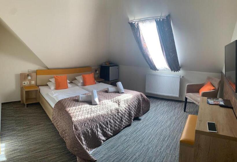 スタンダードルーム, Dolce Vita