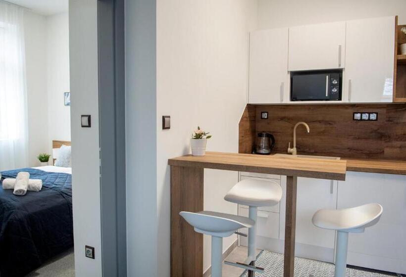 ファミリールーム, Dolce Vita