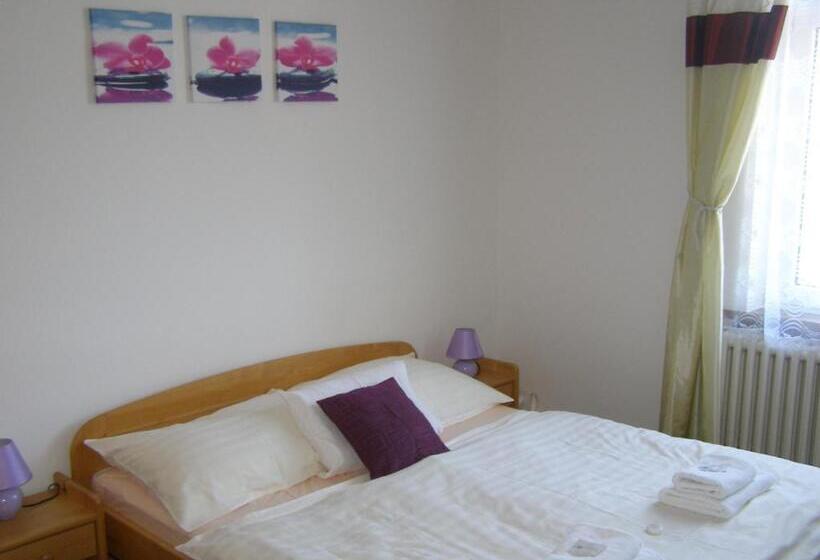 Номер Стандарт Трехместный, Garni Belveder