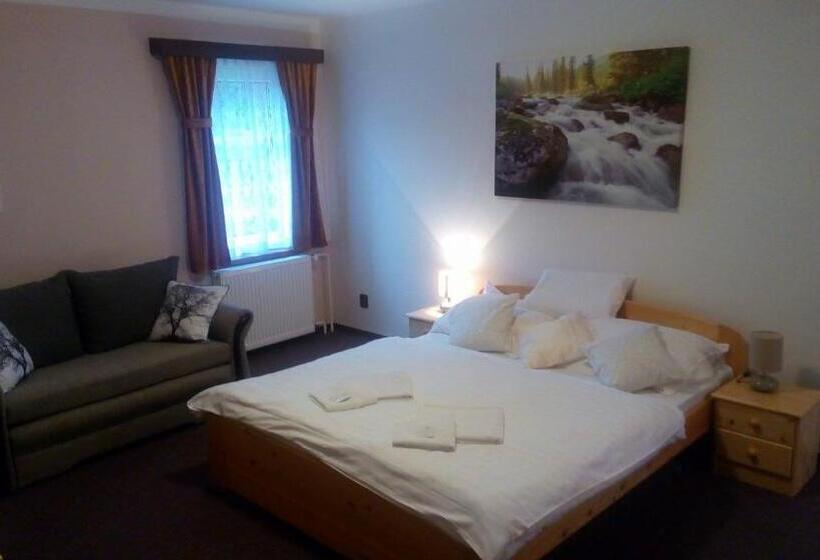 Номер Стандарт с Балконом, Garni Belveder