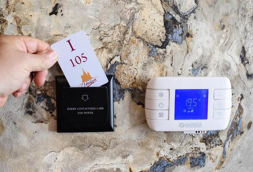 اتاق استاندارد یک نفره, Moskva