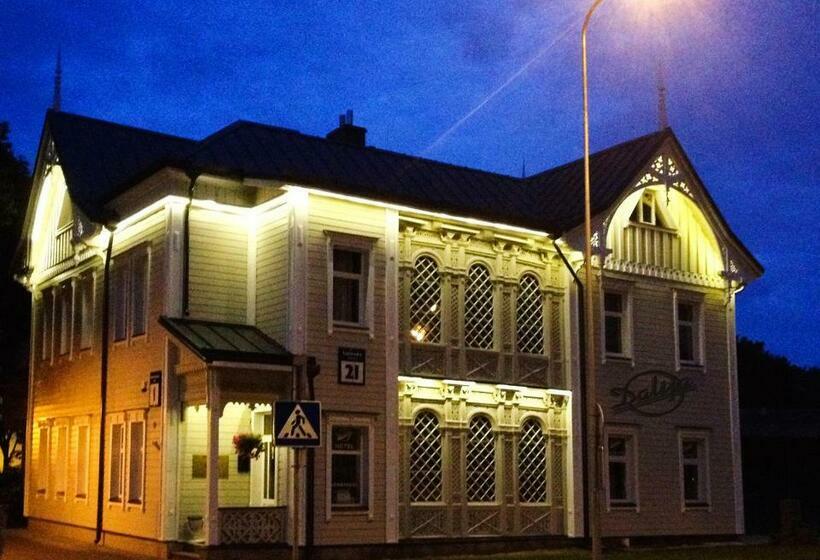 اتاق استاندارد, Dalija