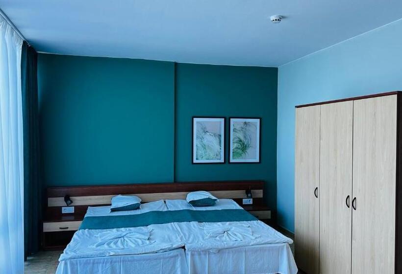 １ベッドルームアパートメント, Queen Nelly