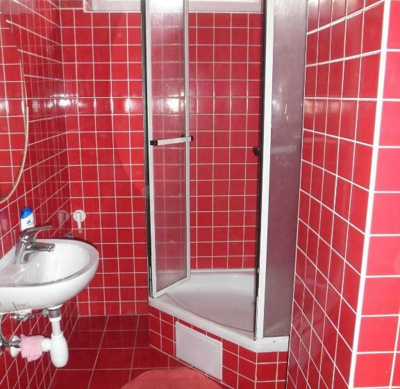 스탠다드 스튜디오, Ehila