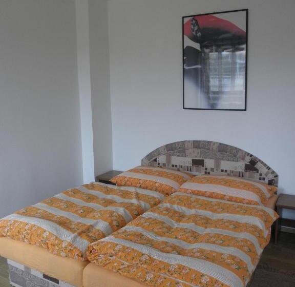 침실 1개 아파트, Ehila