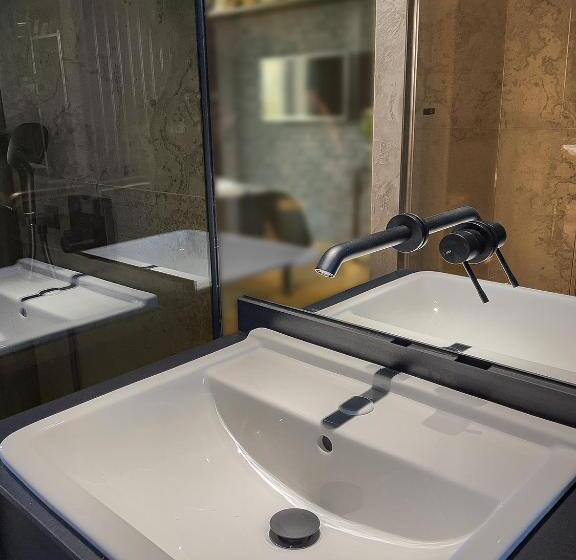 デラックスルーム, Restaurant & Pension U Hradu