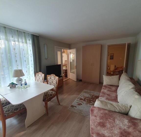 آپارتمان 1 خوابه, Villa Leonardo