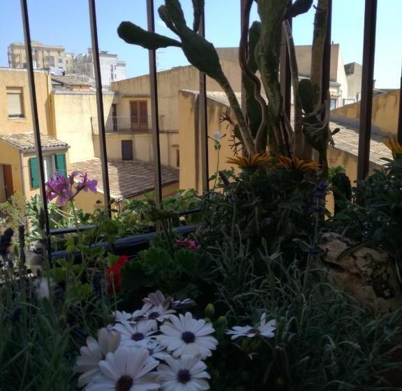 اتاق استاندارد, Aljama   Downtown B&b