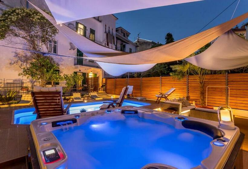Номер Superior Кровать Кинг, Evala Luxury Rooms With Pool And Garden