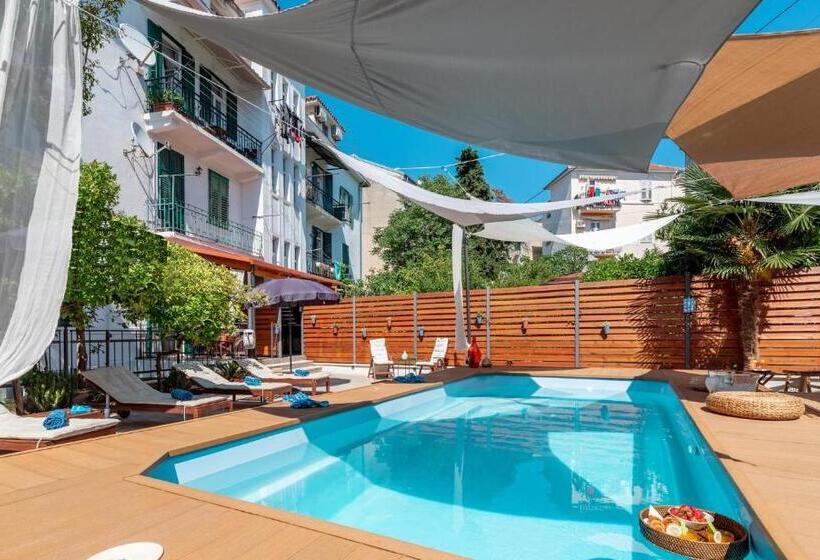 디럭스 룸 킹사이즈 침대, Evala Luxury Rooms With Pool And Garden