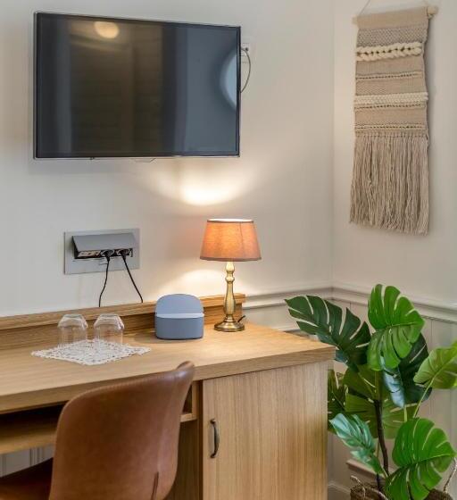 Номер Стандарт с Террасой, Evala Luxury Rooms With Pool And Garden