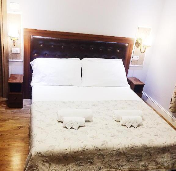 اتاق اکونومی, Aida