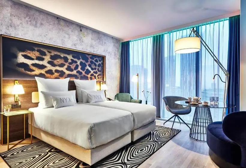اتاق راحتی سه تخته, Nyx Hotel Warsaw By Leonardo Hotels