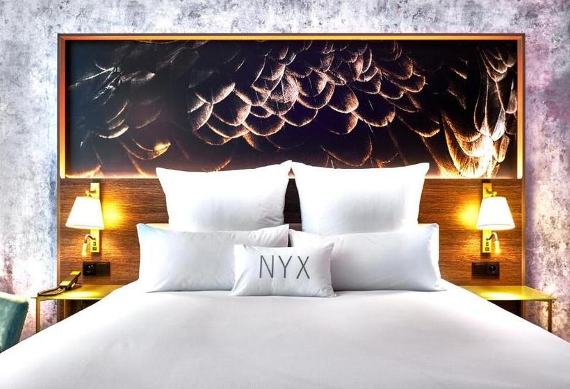 Трехместный Номер Комфорт, Nyx Hotel Warsaw By Leonardo Hotels