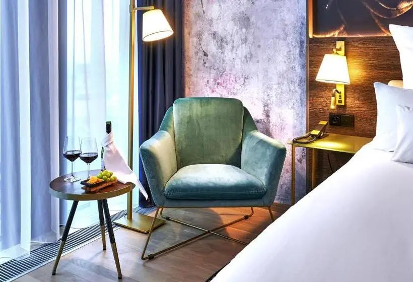 اتاق راحتی سه تخته, Nyx Hotel Warsaw By Leonardo Hotels