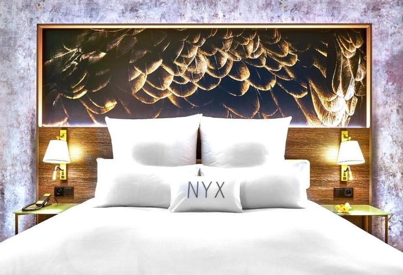 Номер Superior, Nyx Hotel Warsaw By Leonardo Hotels