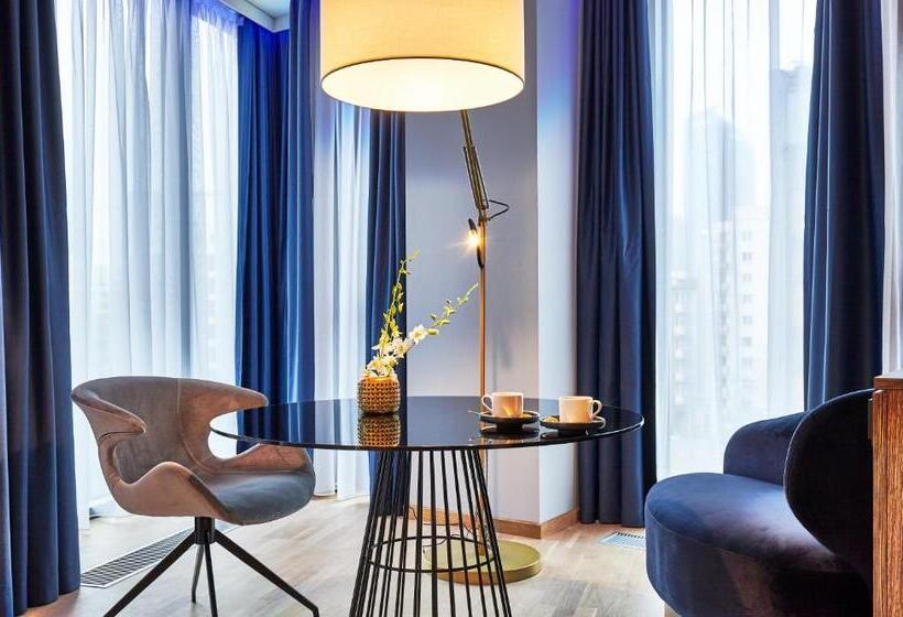 Трехместный Номер Superior, Nyx Hotel Warsaw By Leonardo Hotels