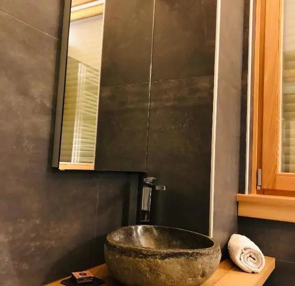 スタンダード4人部屋, Fulun Mountain Lodge