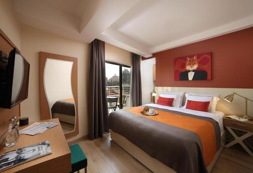 Deluxe Room with Terrace, The Fox