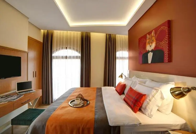 Superior Family Room, The Fox