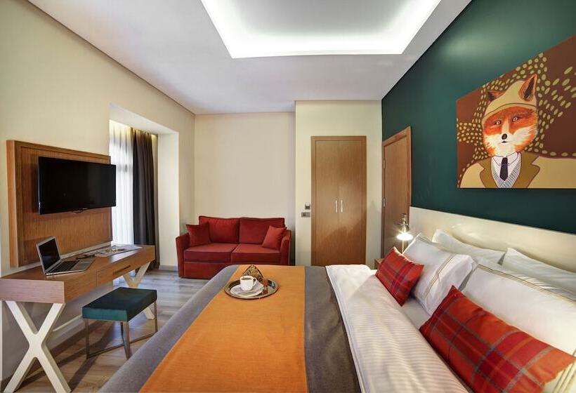 デラックスルーム, The Fox