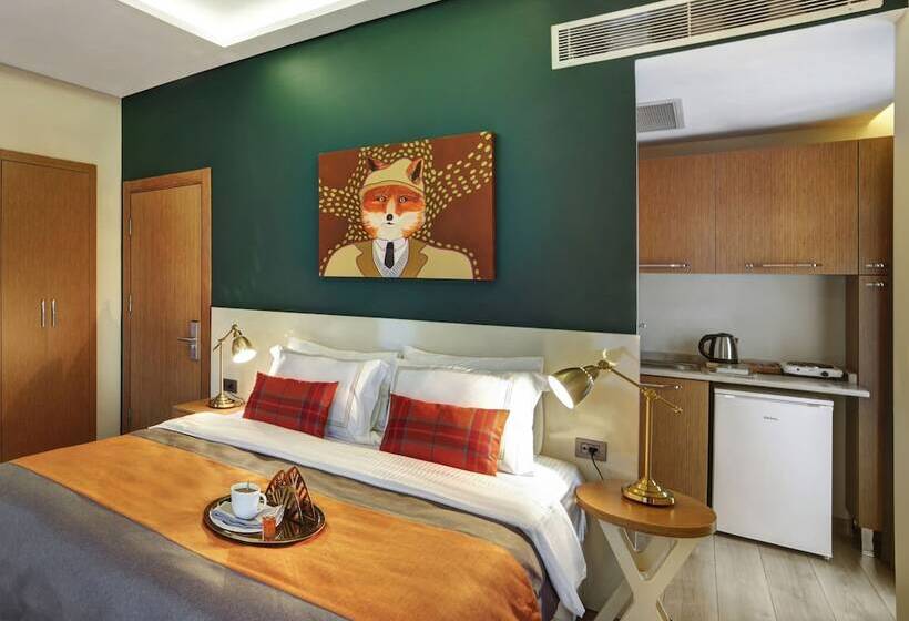 Deluxe Room, The Fox
