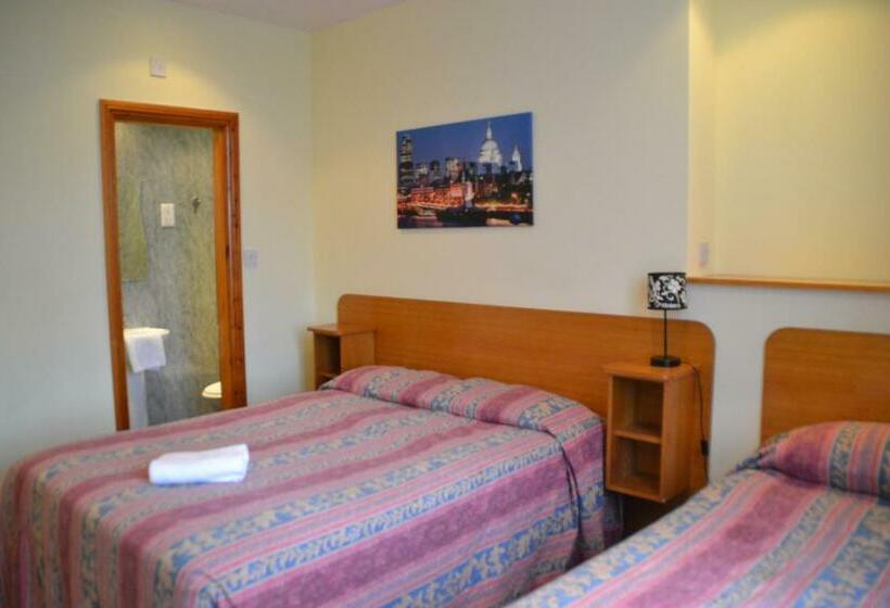 Номер Стандарт Трехместный, 65