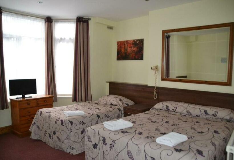 Номер Стандарт Трехместный, 65