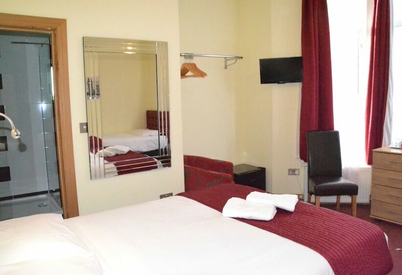 Четырехместный Номер Стандарт, 65