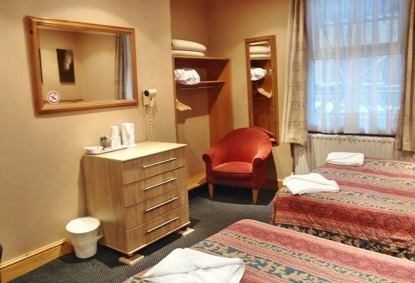 Четырехместный Номер Стандарт, 65