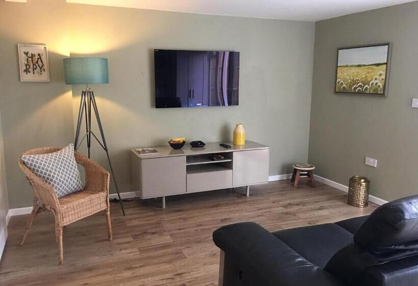 Апартаменты 1 Спальня Вид на Сад, Badgers Mount