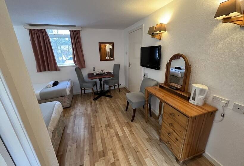 Номер Стандарт, Columba House