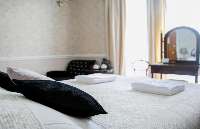 اتاق پرمیوم, Glenorleigh