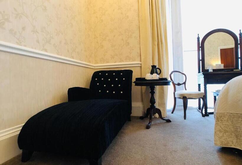 اتاق پرمیوم, Glenorleigh