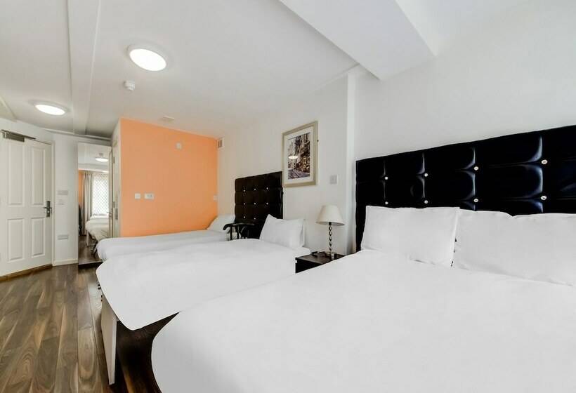 Трехместный Номер Deluxe, Grantly