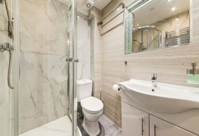 四人标准间, Grantly